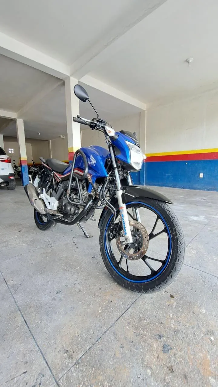 HONDA CG 160 TITAN FRENTE DIREITA